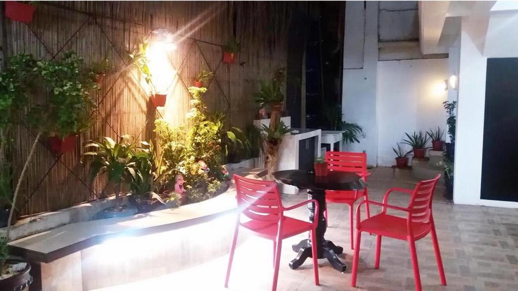 발라박 Travellers Pad Boracay 호스텔 외부 사진