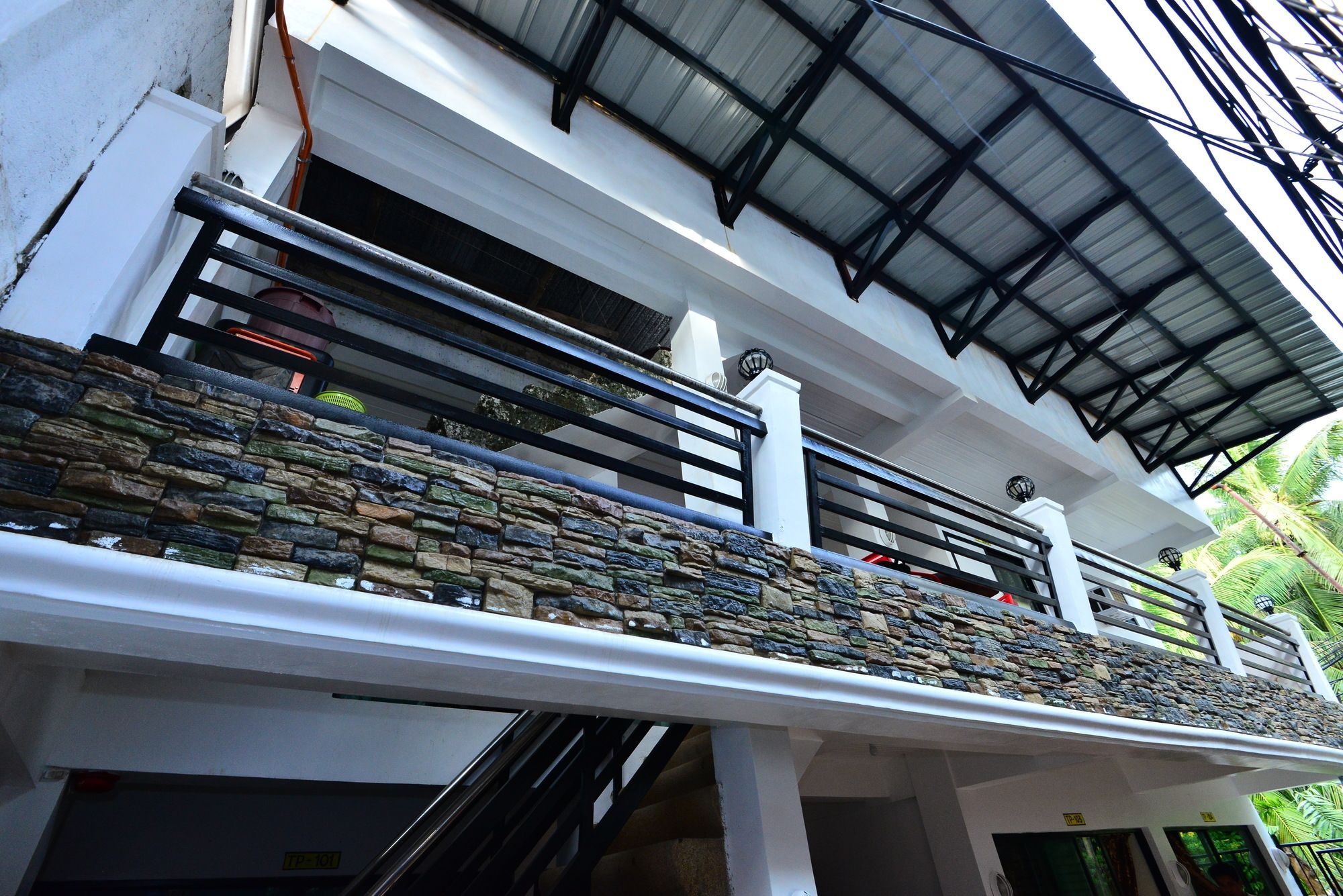 발라박 Travellers Pad Boracay 호스텔 외부 사진