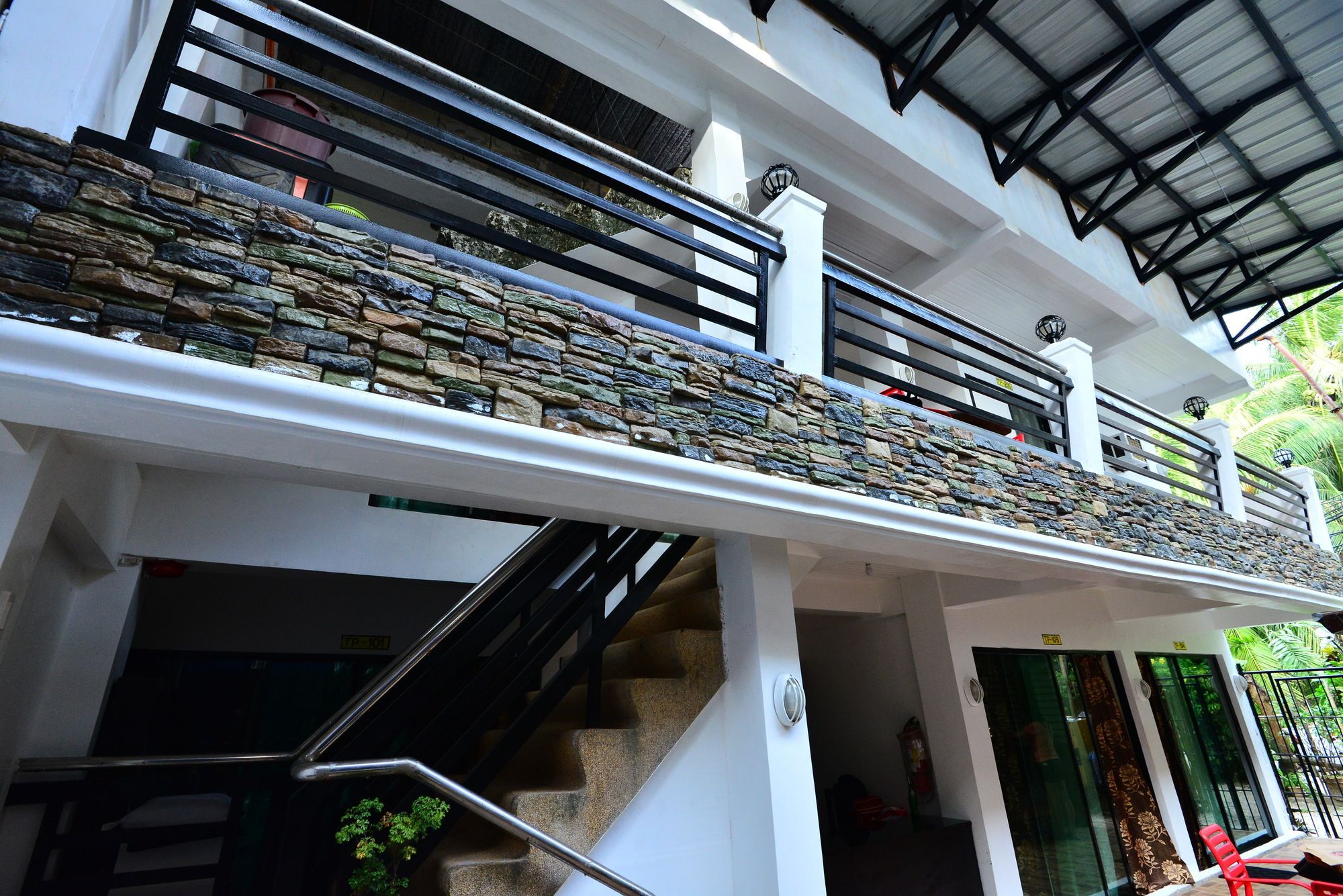 발라박 Travellers Pad Boracay 호스텔 외부 사진