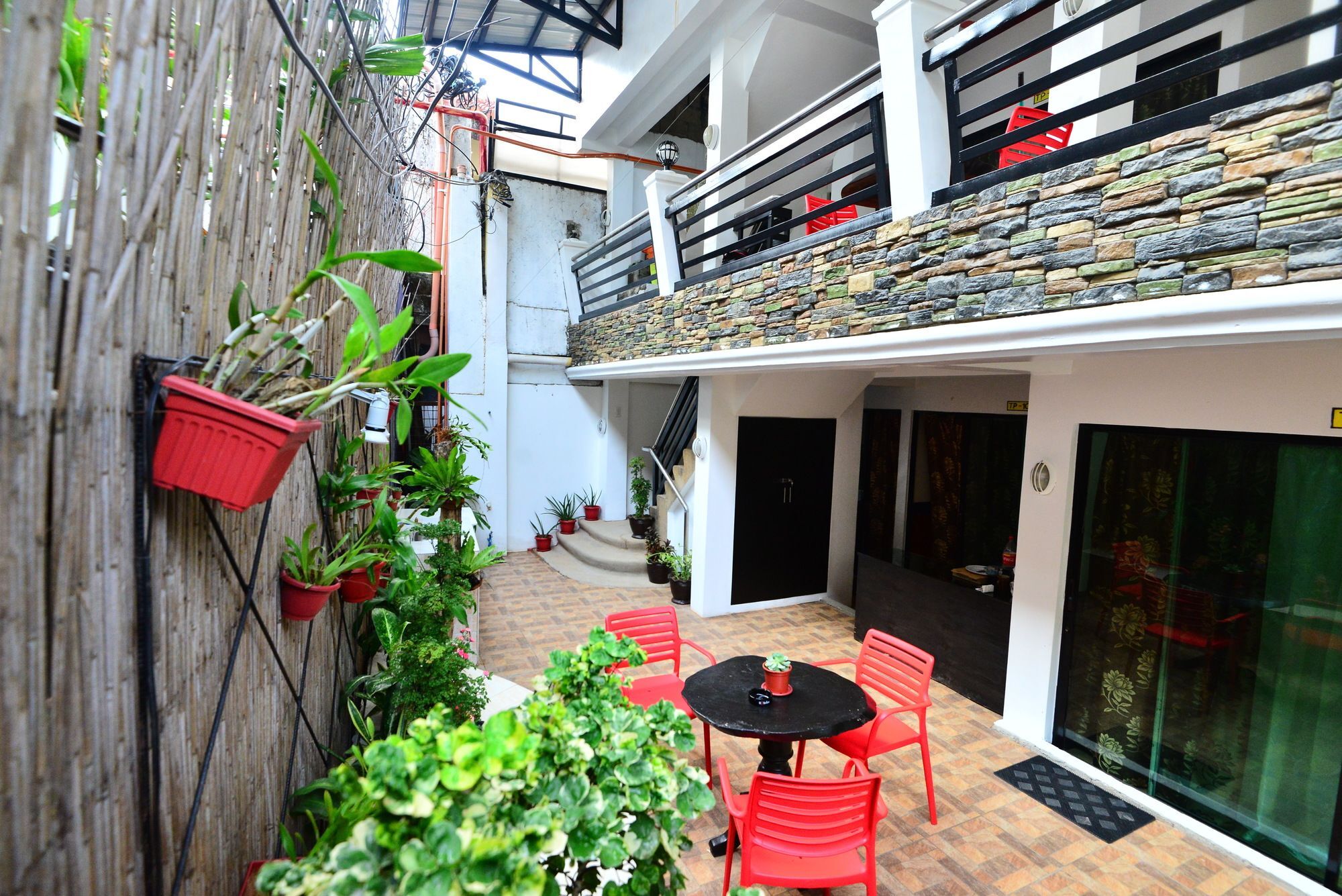 발라박 Travellers Pad Boracay 호스텔 외부 사진
