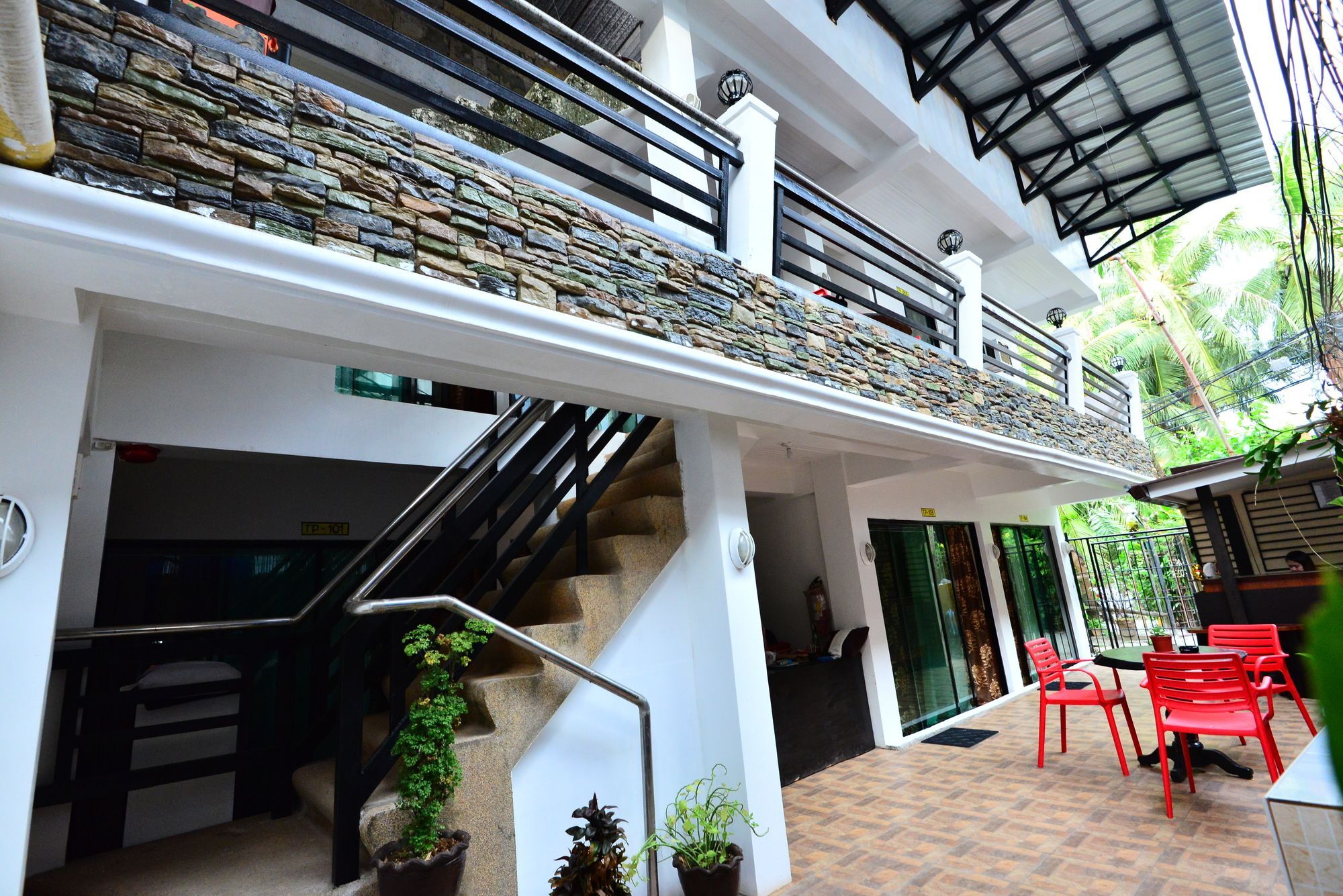 발라박 Travellers Pad Boracay 호스텔 외부 사진