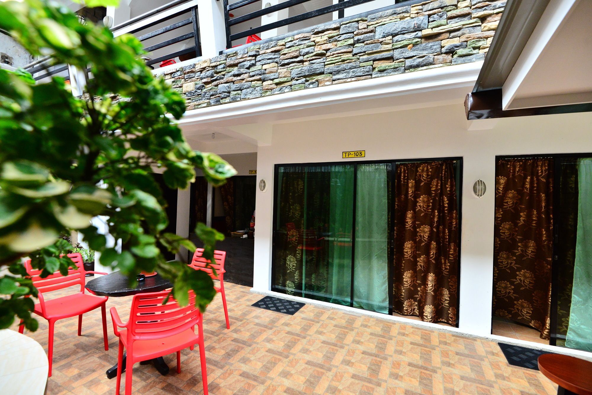 발라박 Travellers Pad Boracay 호스텔 외부 사진
