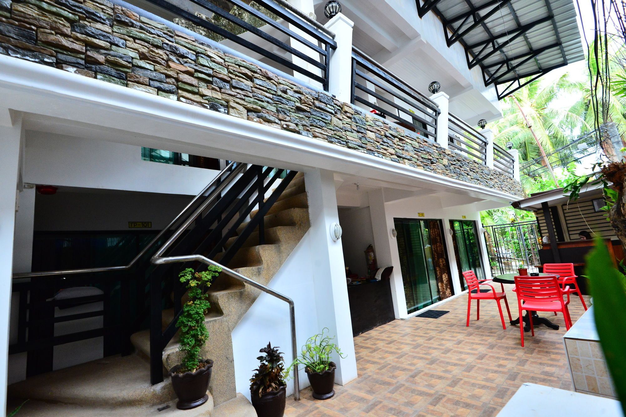 발라박 Travellers Pad Boracay 호스텔 외부 사진